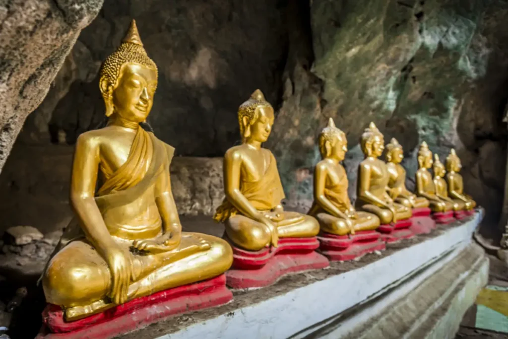featured img mekong cruise pak ou caves r1 2x